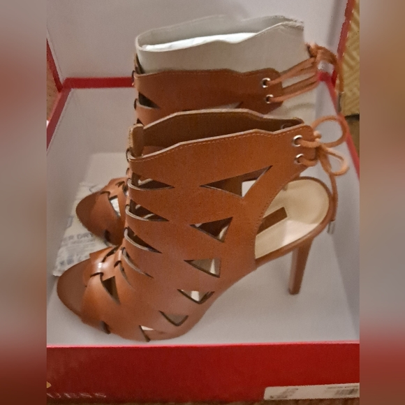 Guess Apex Brown Leather High Heels-Size 8.5 - Picture 10 of 11